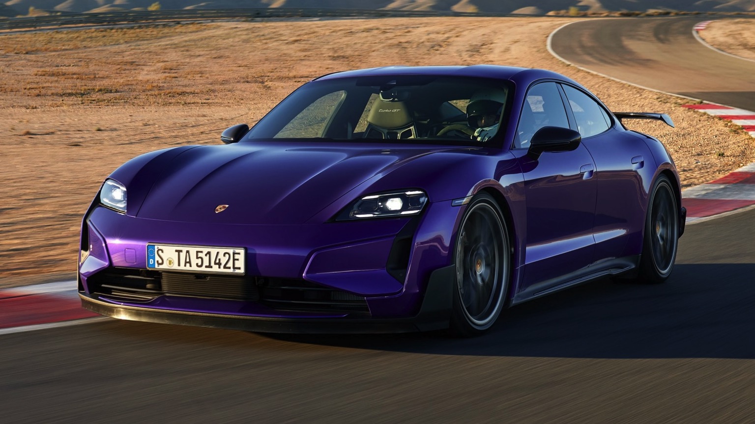 Porsche_Taycan_Turbo_GT_Weissach_2024-1