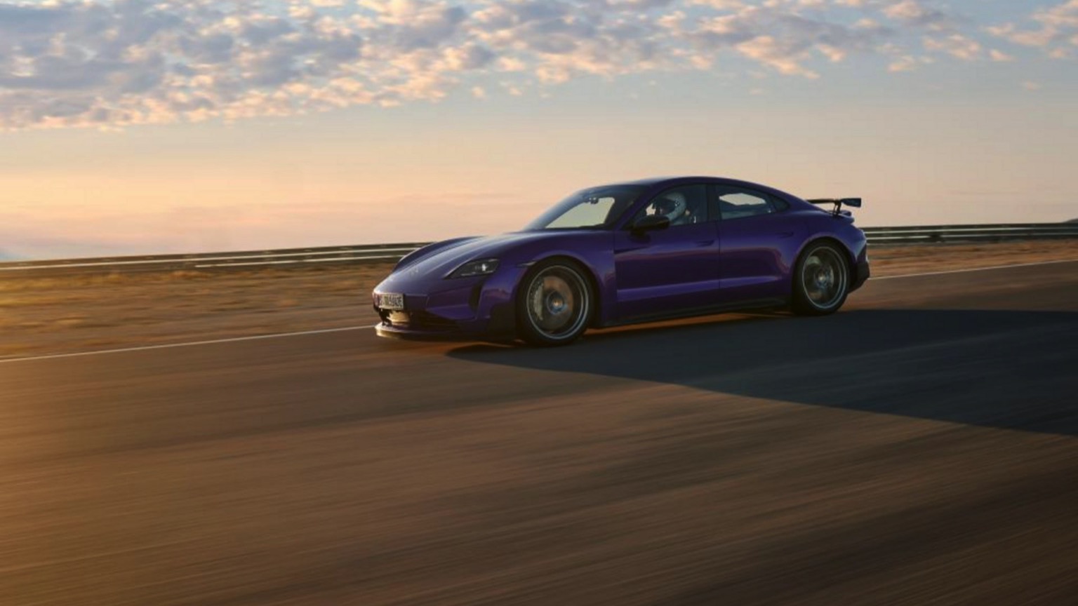 Porsche_Taycan_Turbo_GT_Weissach_2024-7