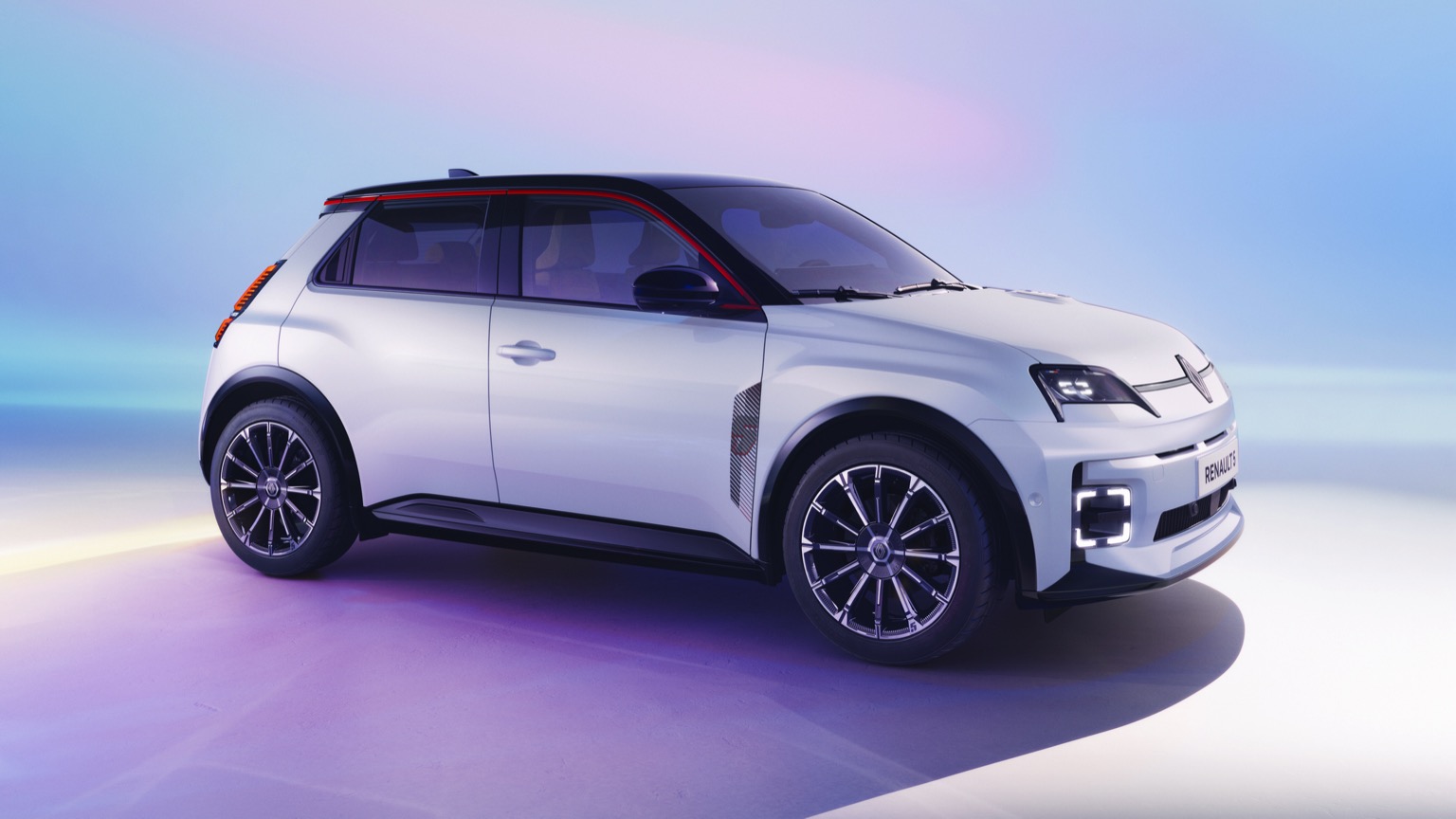 Renault_5_ETech-13
