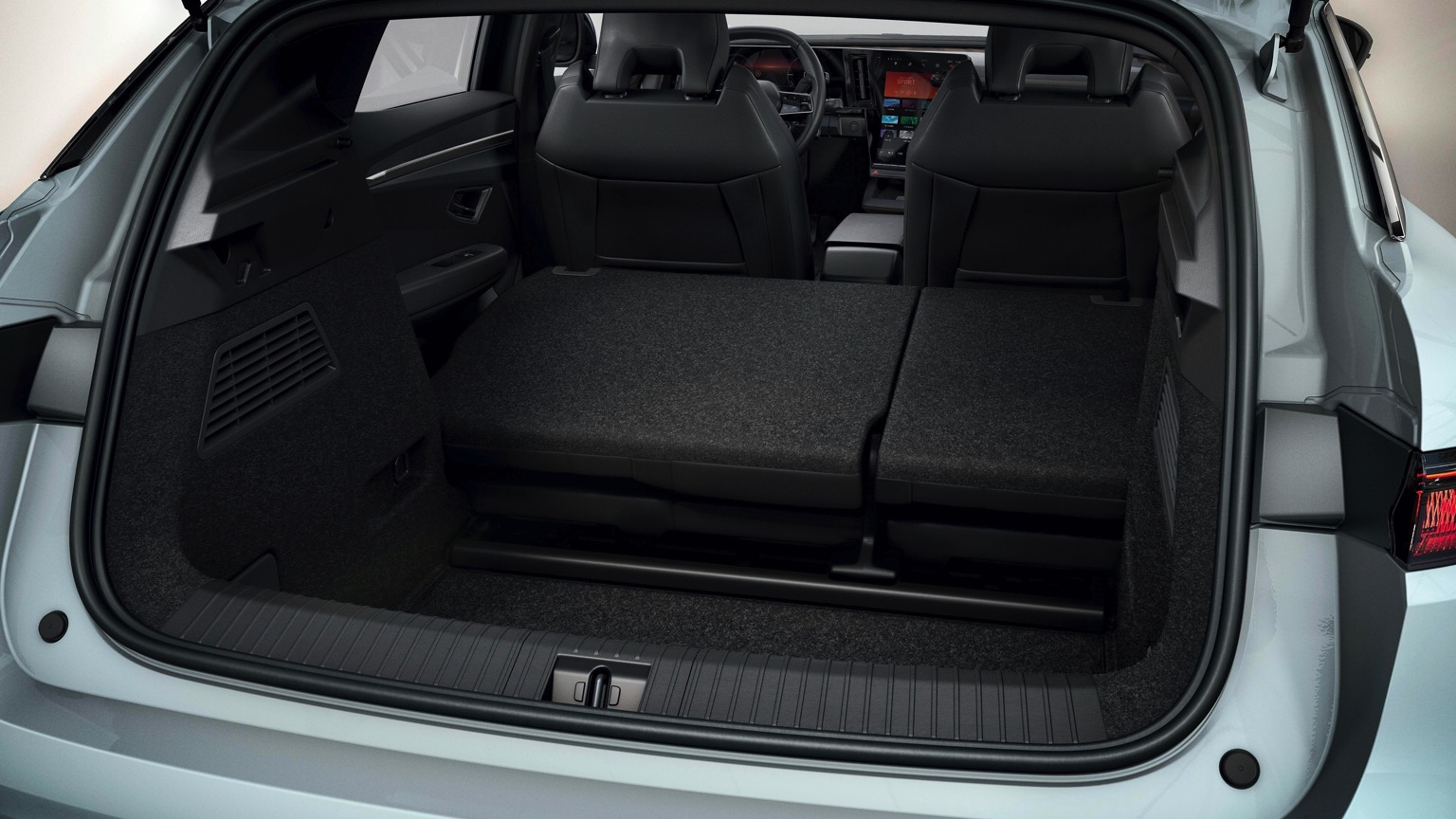 Renault_Megane_ETech-32