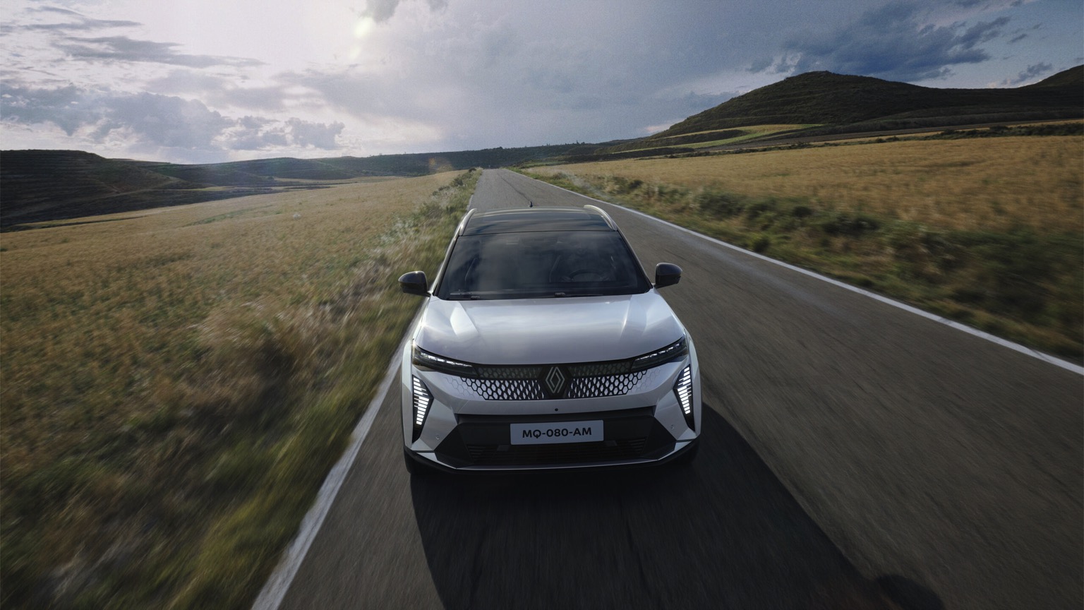 Renault_Scenic_ETech-3