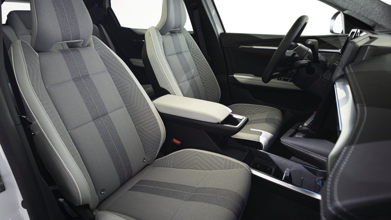 Renault_Scenic_ETech-30