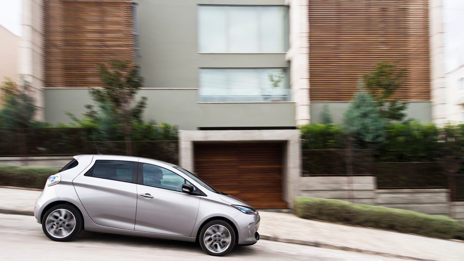 Renault_Zoe-3