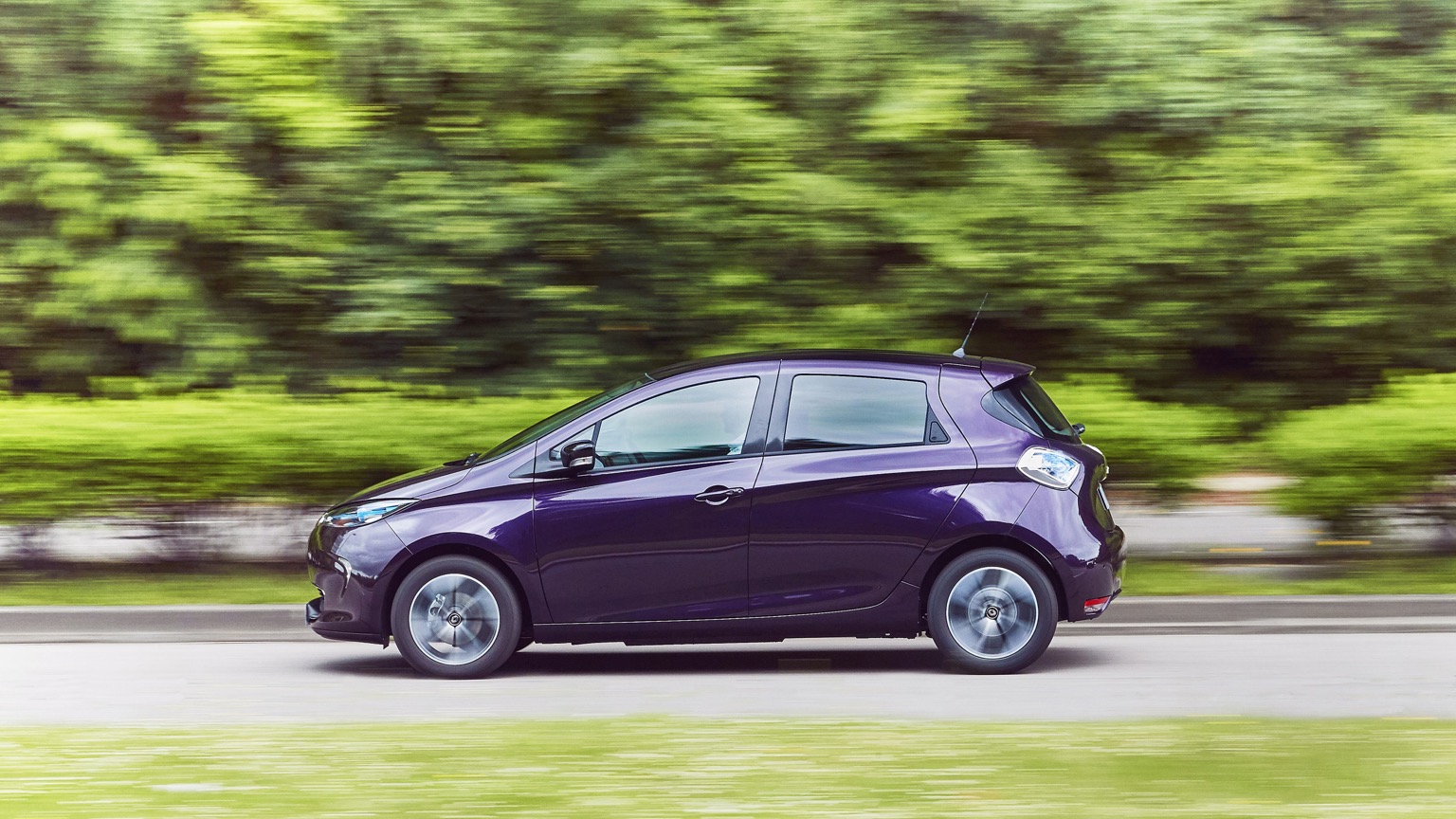 Renault_Zoe_2019-6