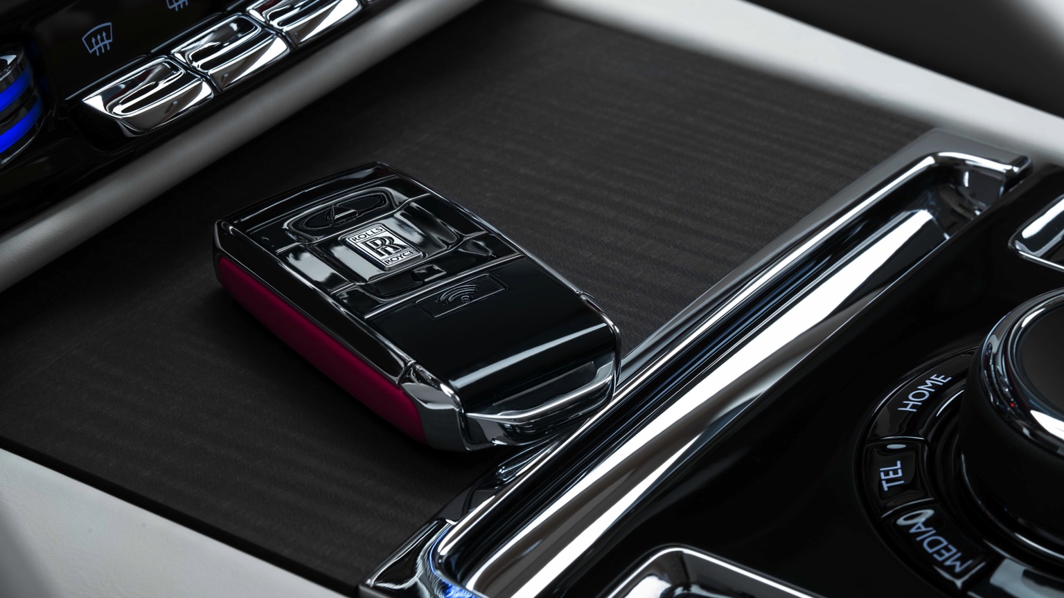 Rolls-Royce-Spectre-24