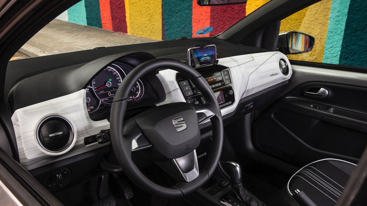 SEAT_eMii-17