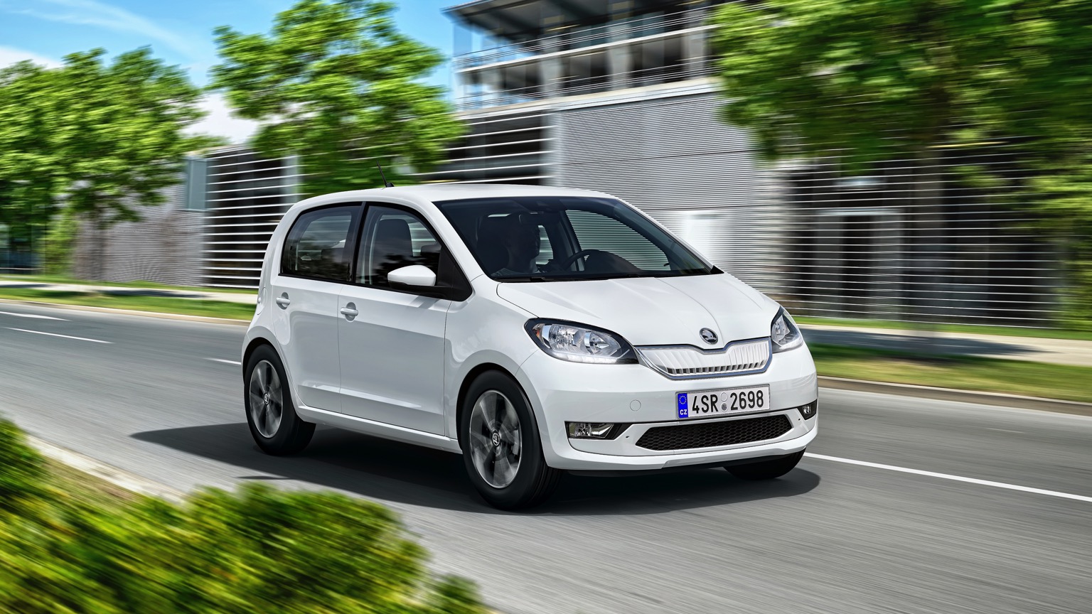 Skoda_CITIGOe_iV-1