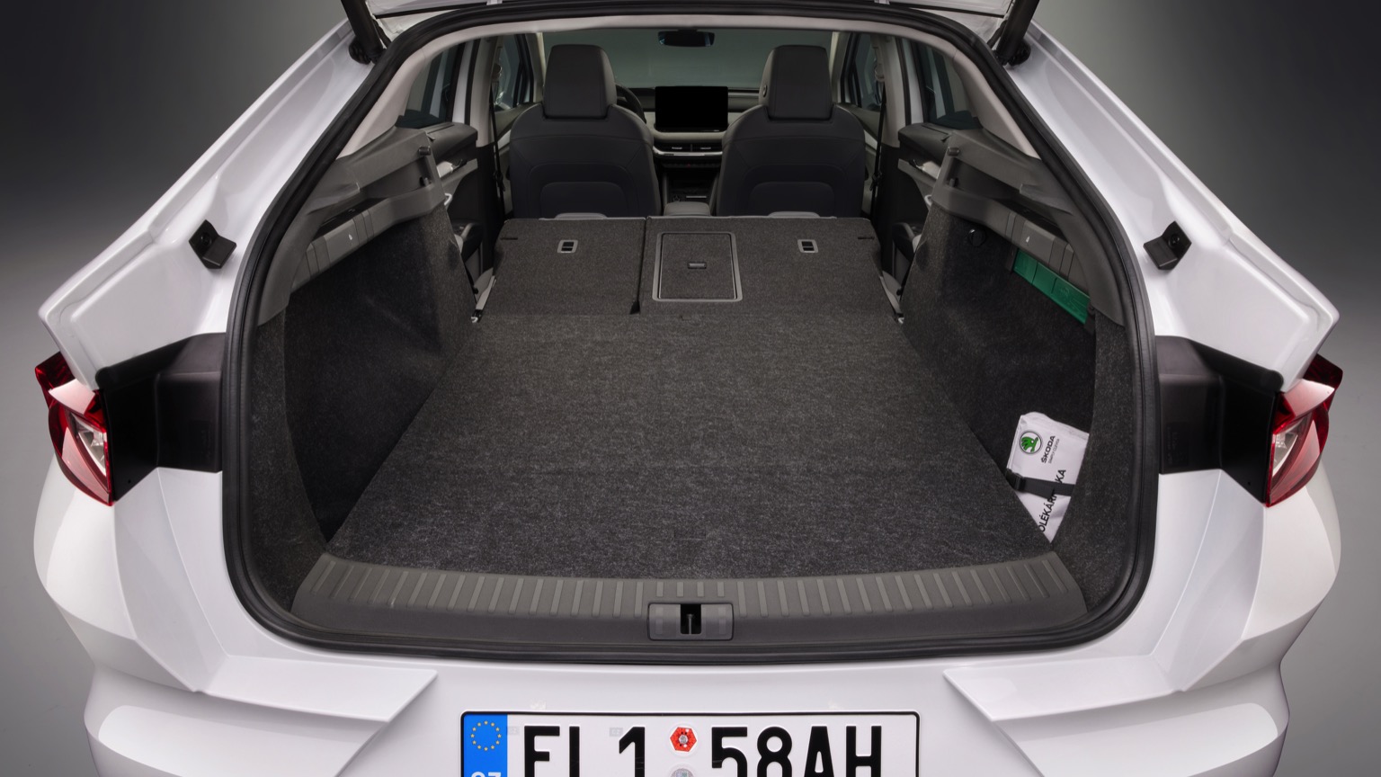 Skoda_Enyaq_Coupe_iV_2022-14