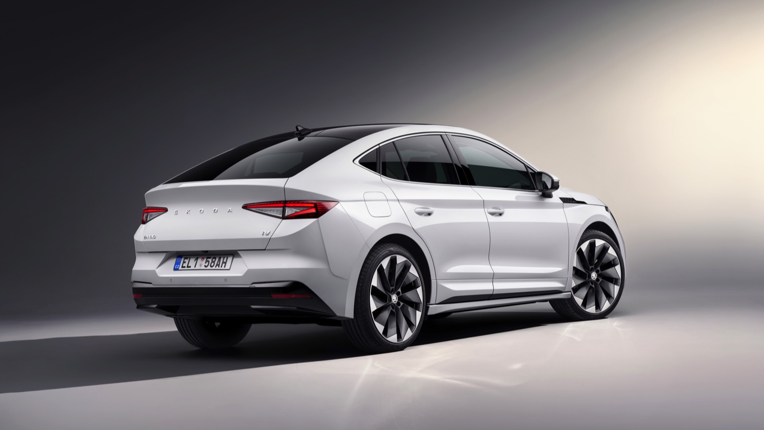 Skoda_Enyaq_Coupe_iV_2022-3