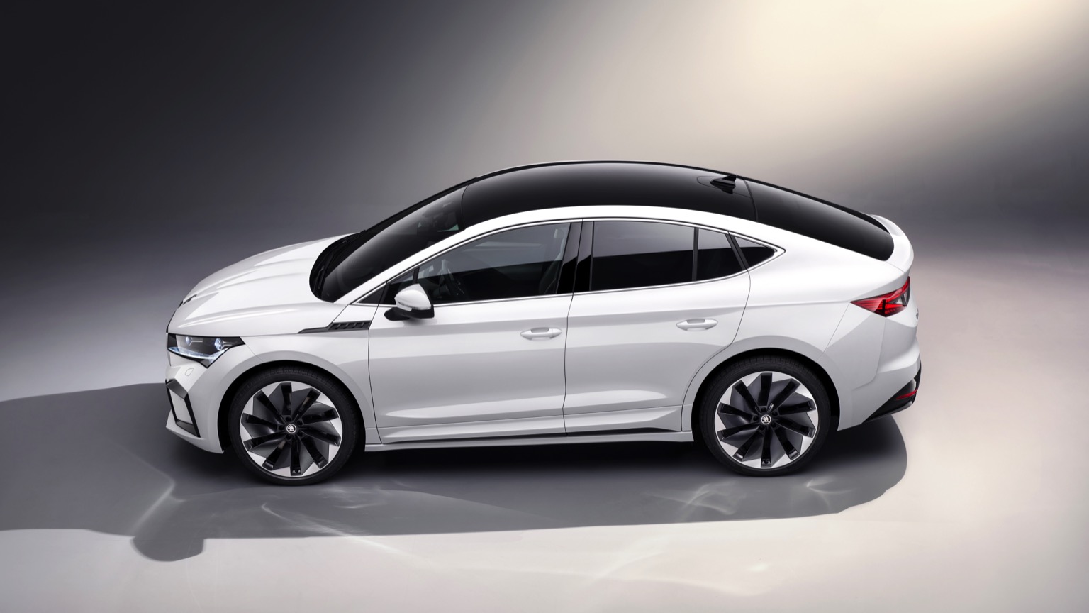 Skoda_Enyaq_Coupe_iV_2022-5