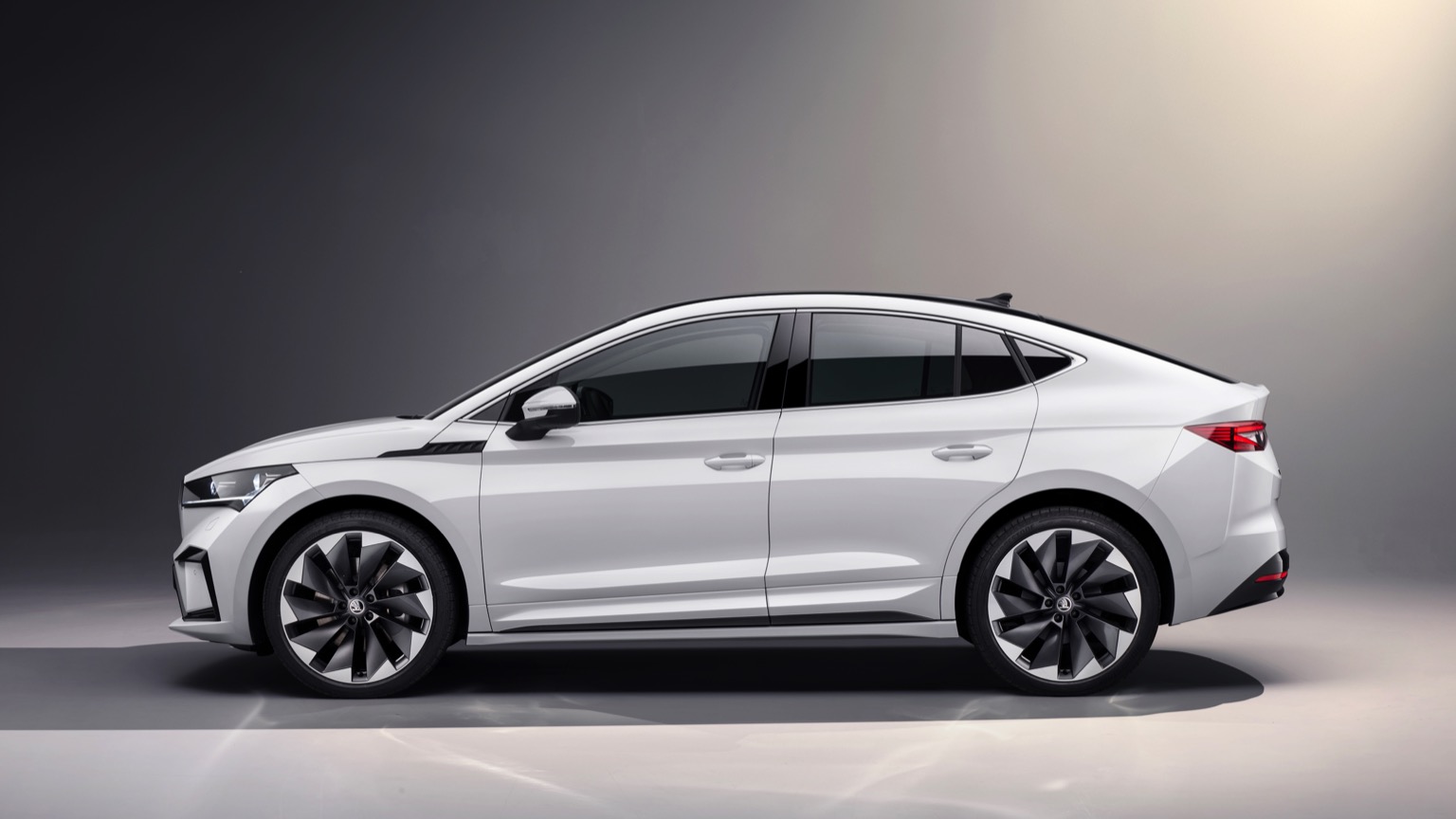 Skoda_Enyaq_Coupe_iV_2022-6