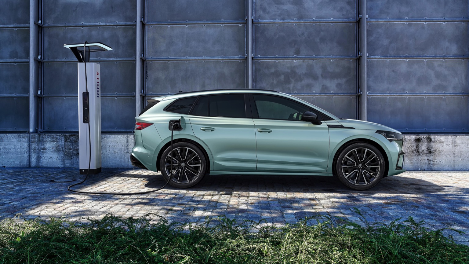 Skoda_Enyaq_iV_2020-10