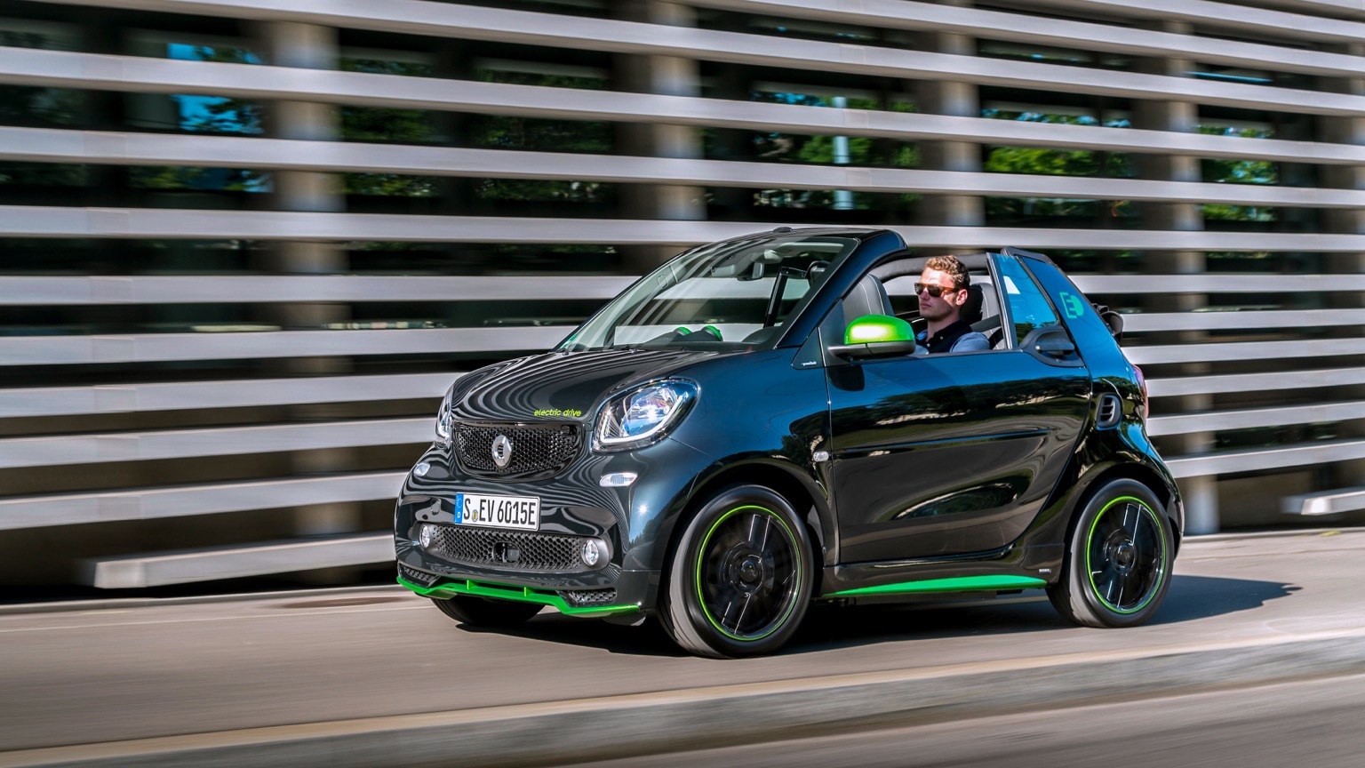 Smart_cabrio-1