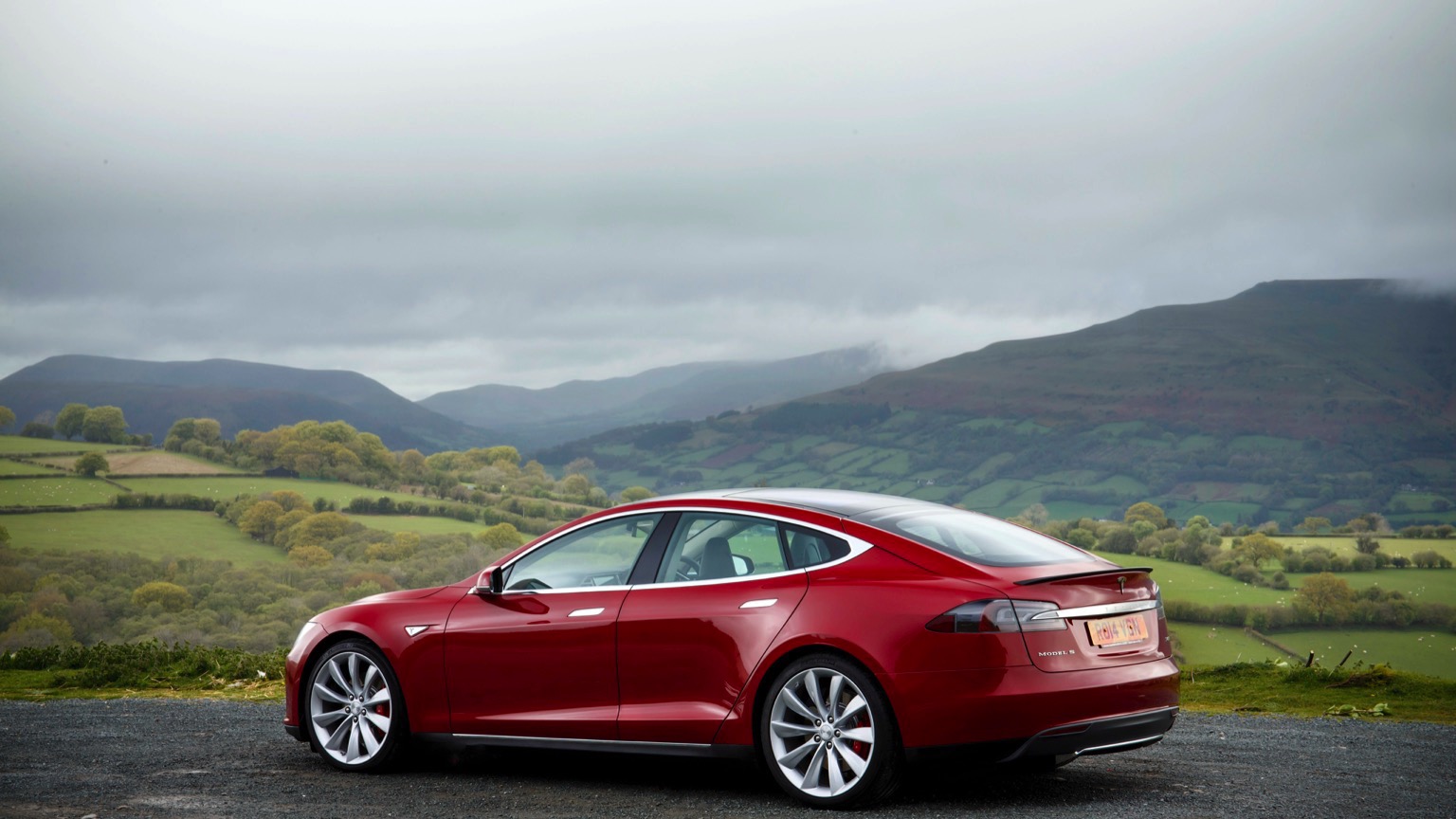 Tesla_Model_S-10