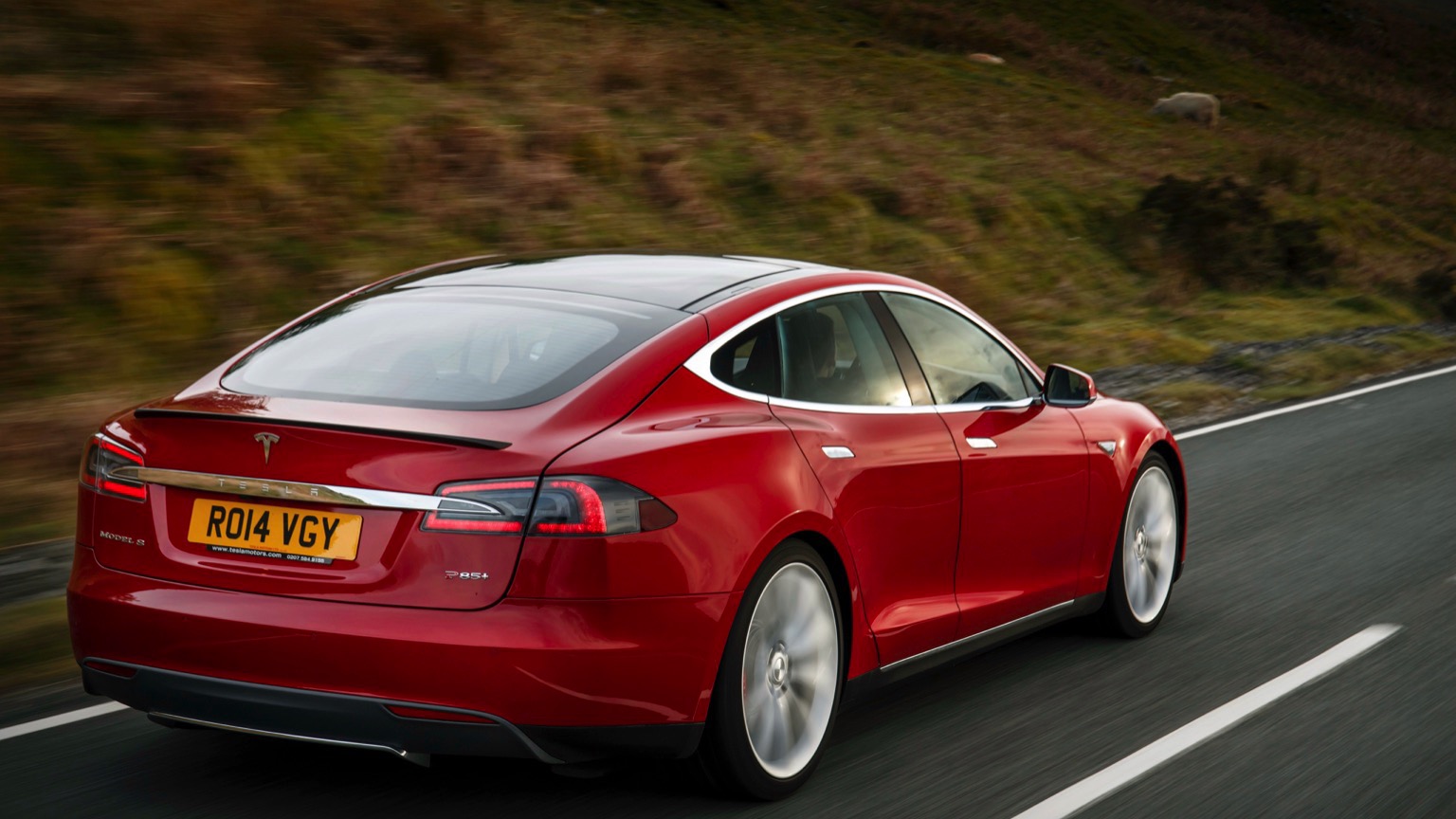 Tesla_Model_S-2