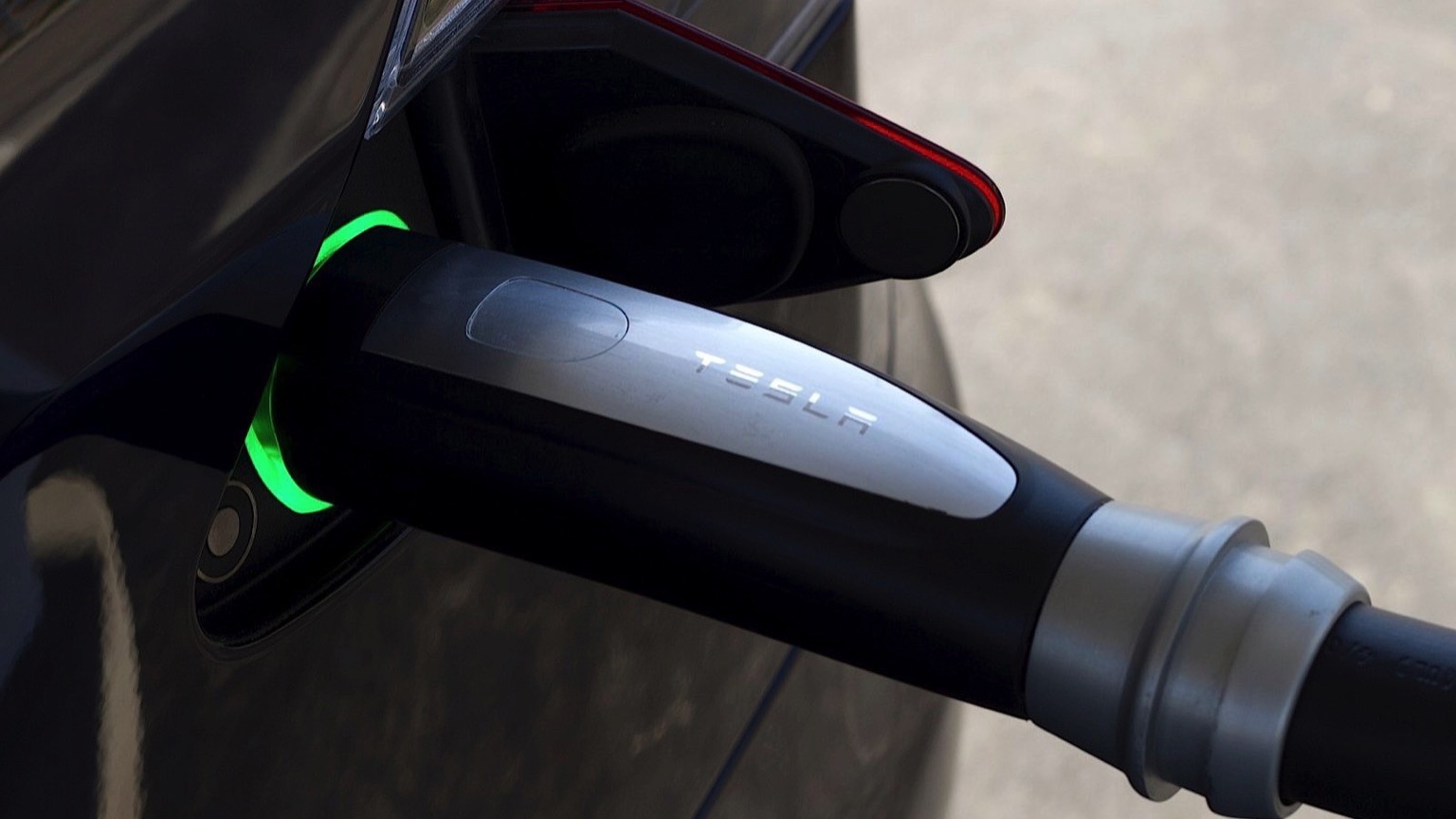 Tesla_Model_S-21