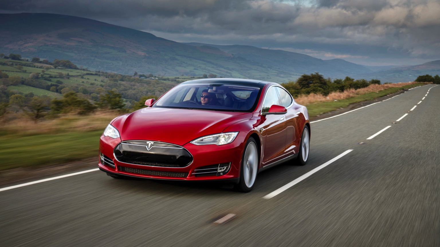 Tesla_Model_S-3