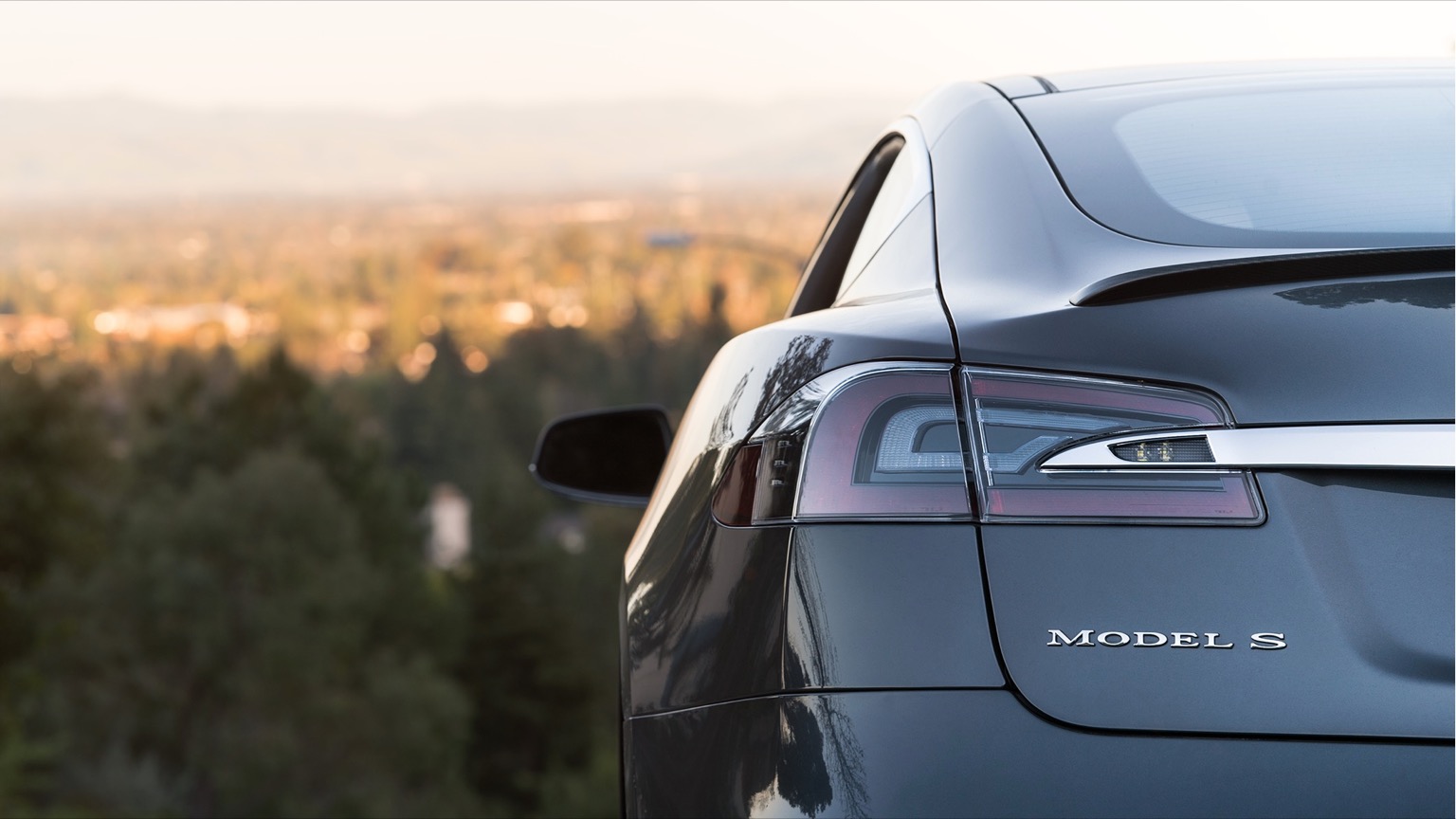 Tesla_Model_S_2016-13