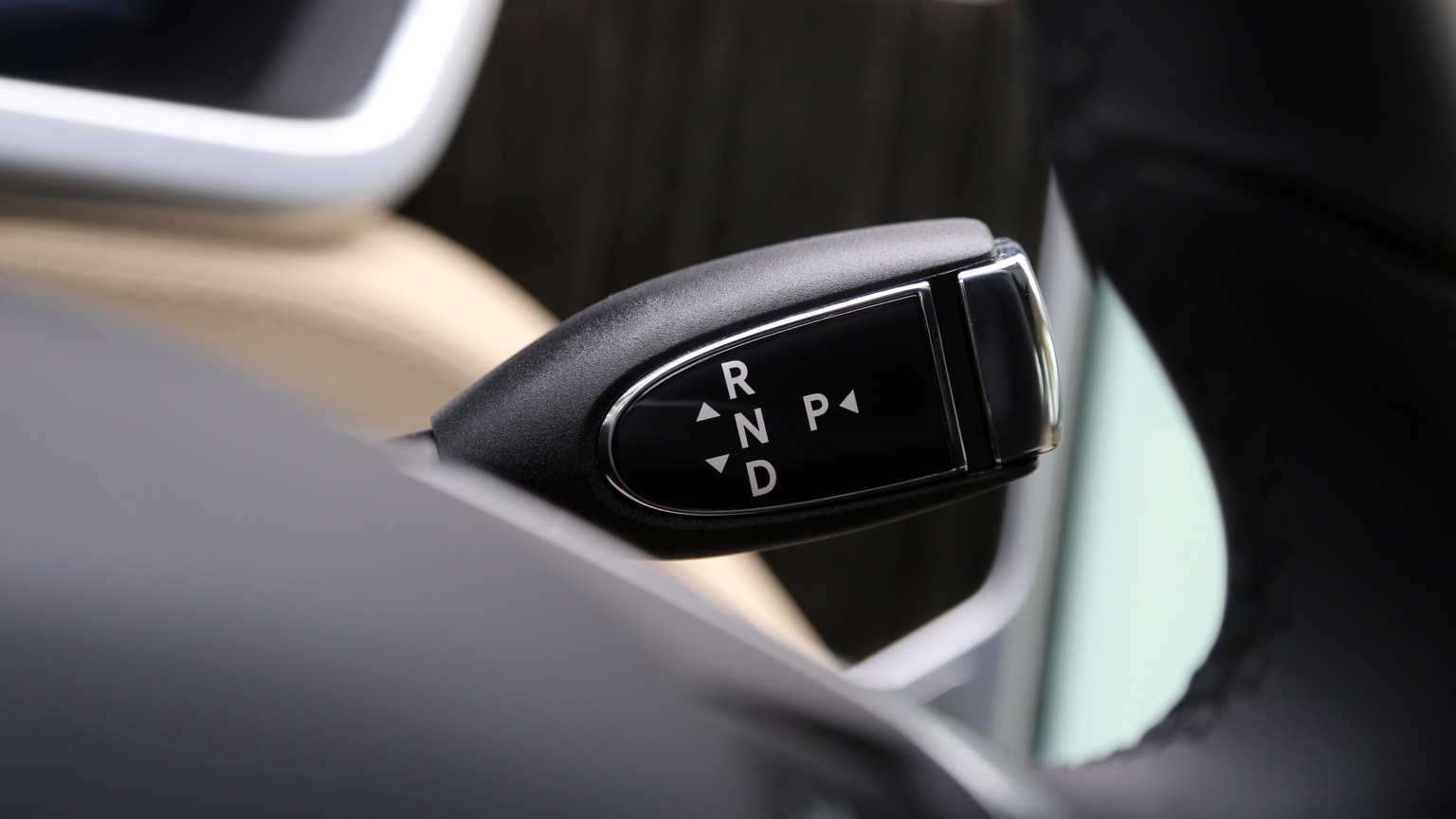 Tesla_Model_S_2016-26