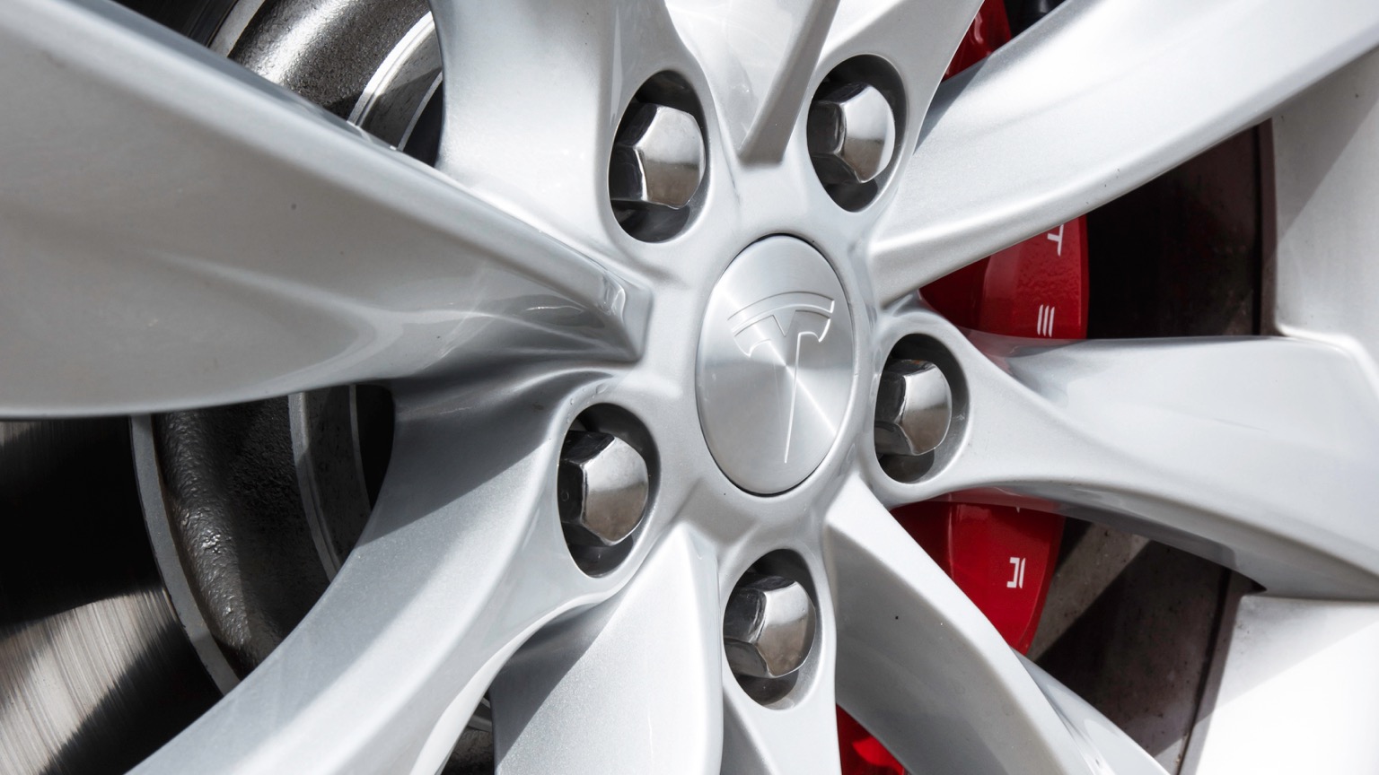 Tesla_Model_S_2016-34