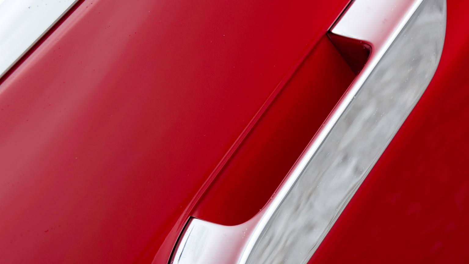Tesla_Model_S_2016-35
