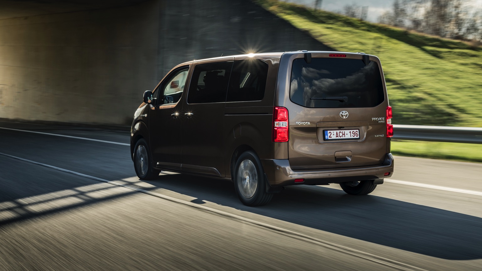Toyota_PROACE_Verso-10