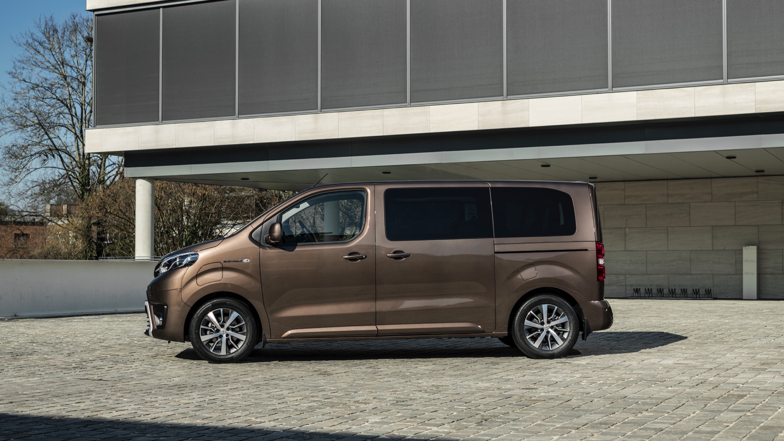 Toyota_PROACE_Verso-13