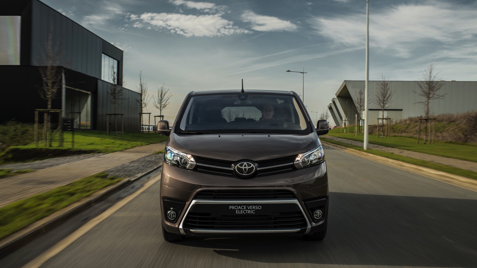 Toyota_PROACE_Verso-14