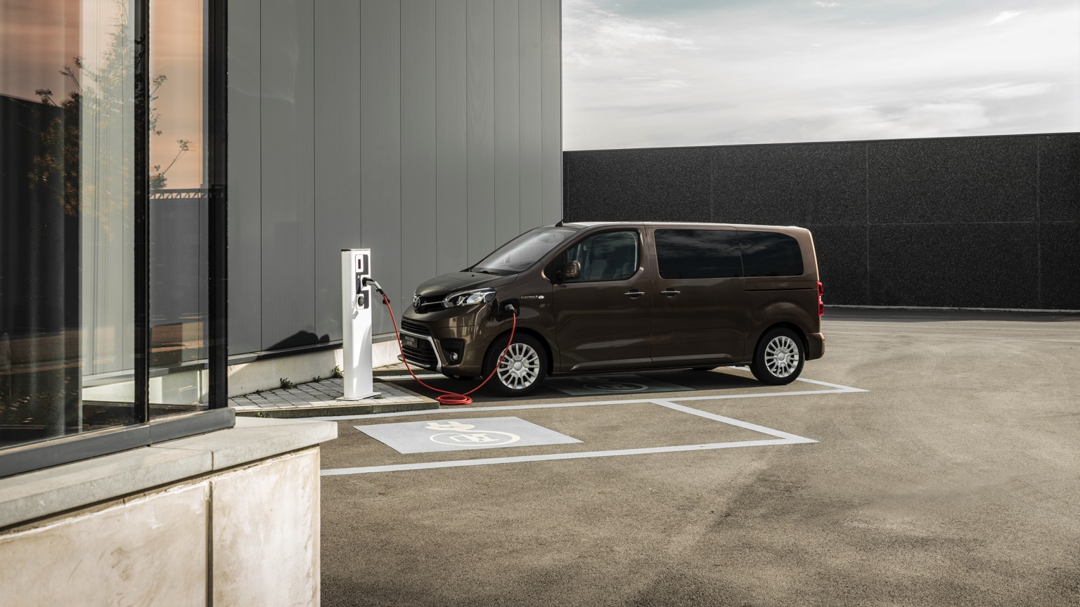 Toyota_PROACE_Verso-16