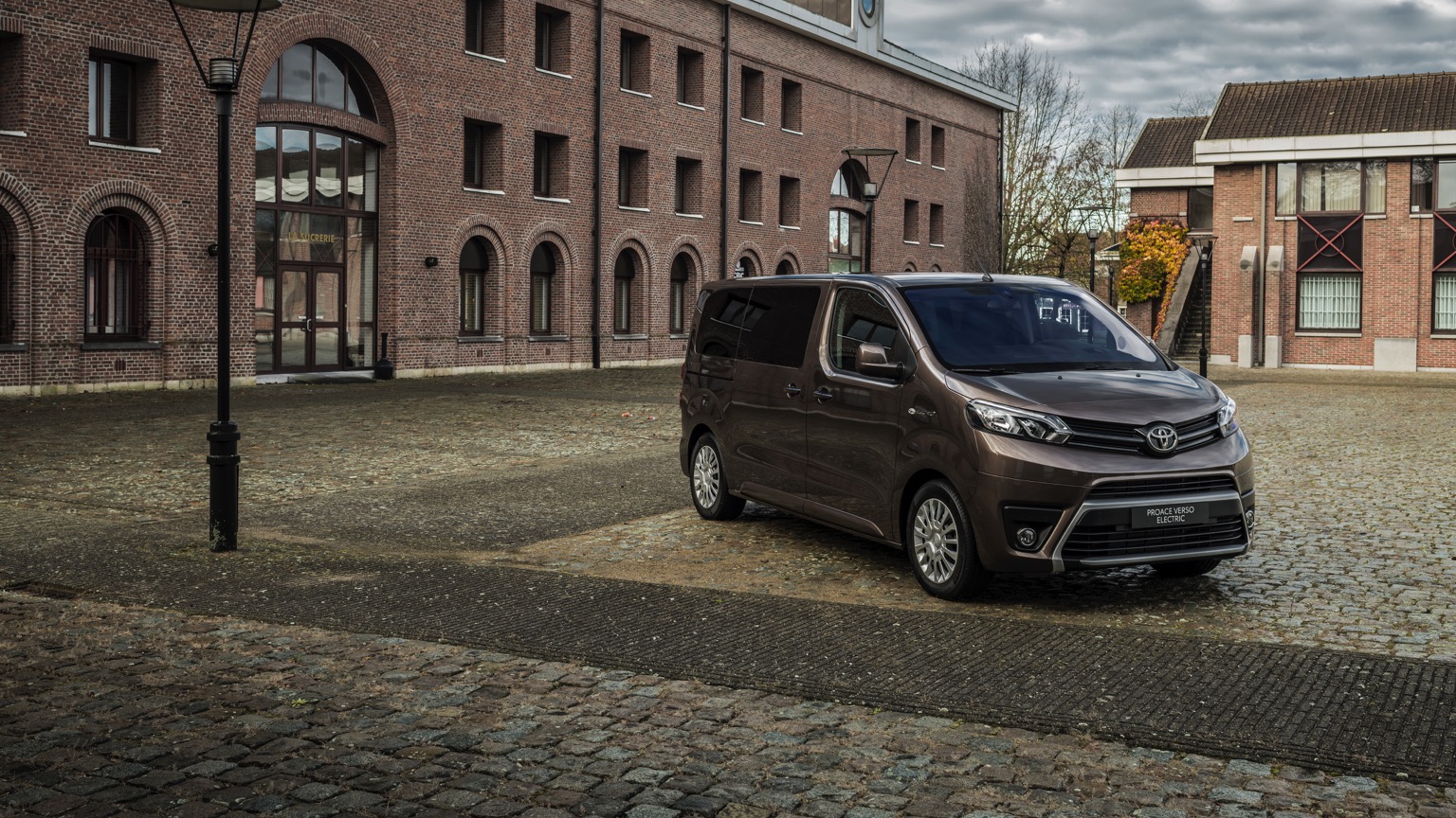 Toyota_PROACE_Verso-5