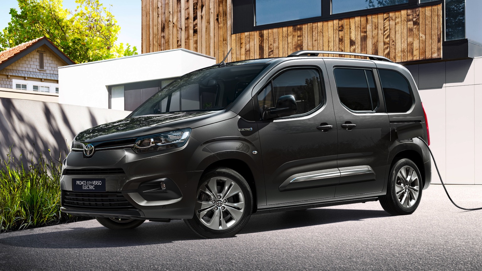 Toyota_Proace_City_Verso_Electric-1