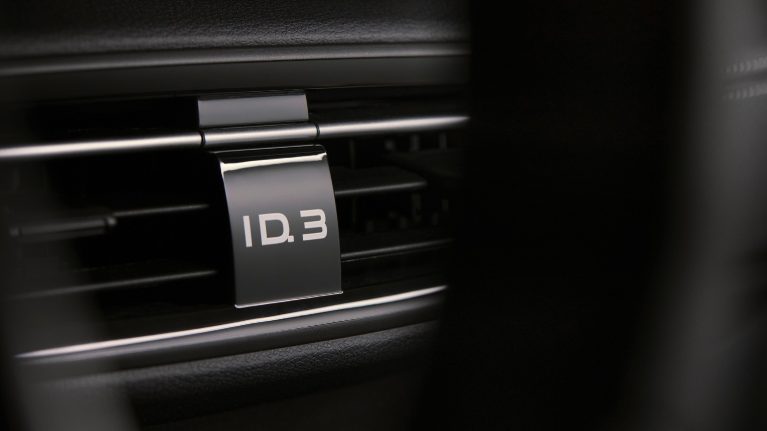 Volkswagen_ID3_2023-23