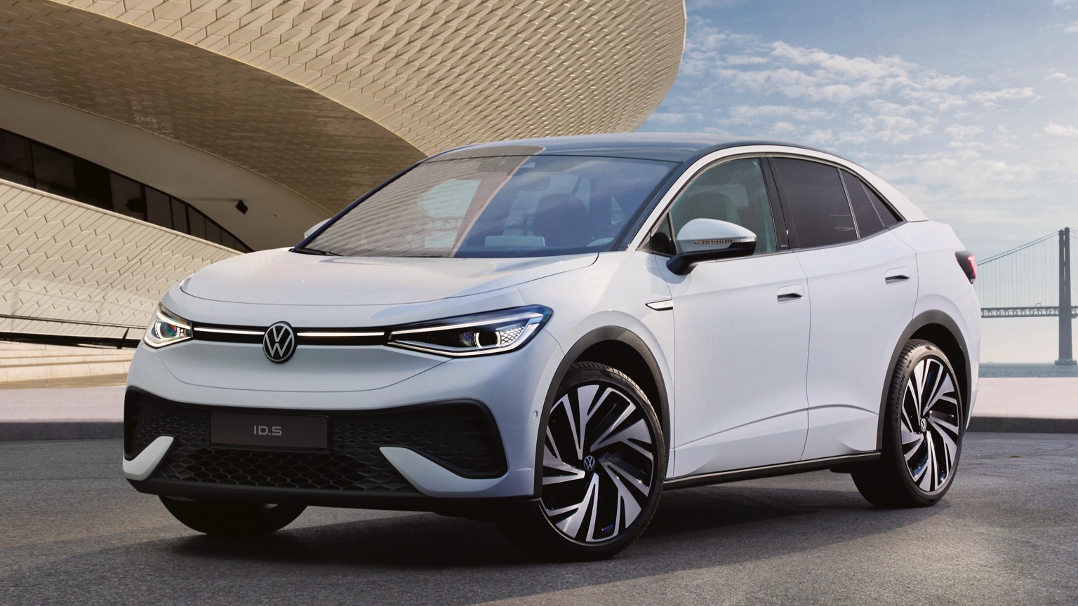 Volkswagen_ID5-1
