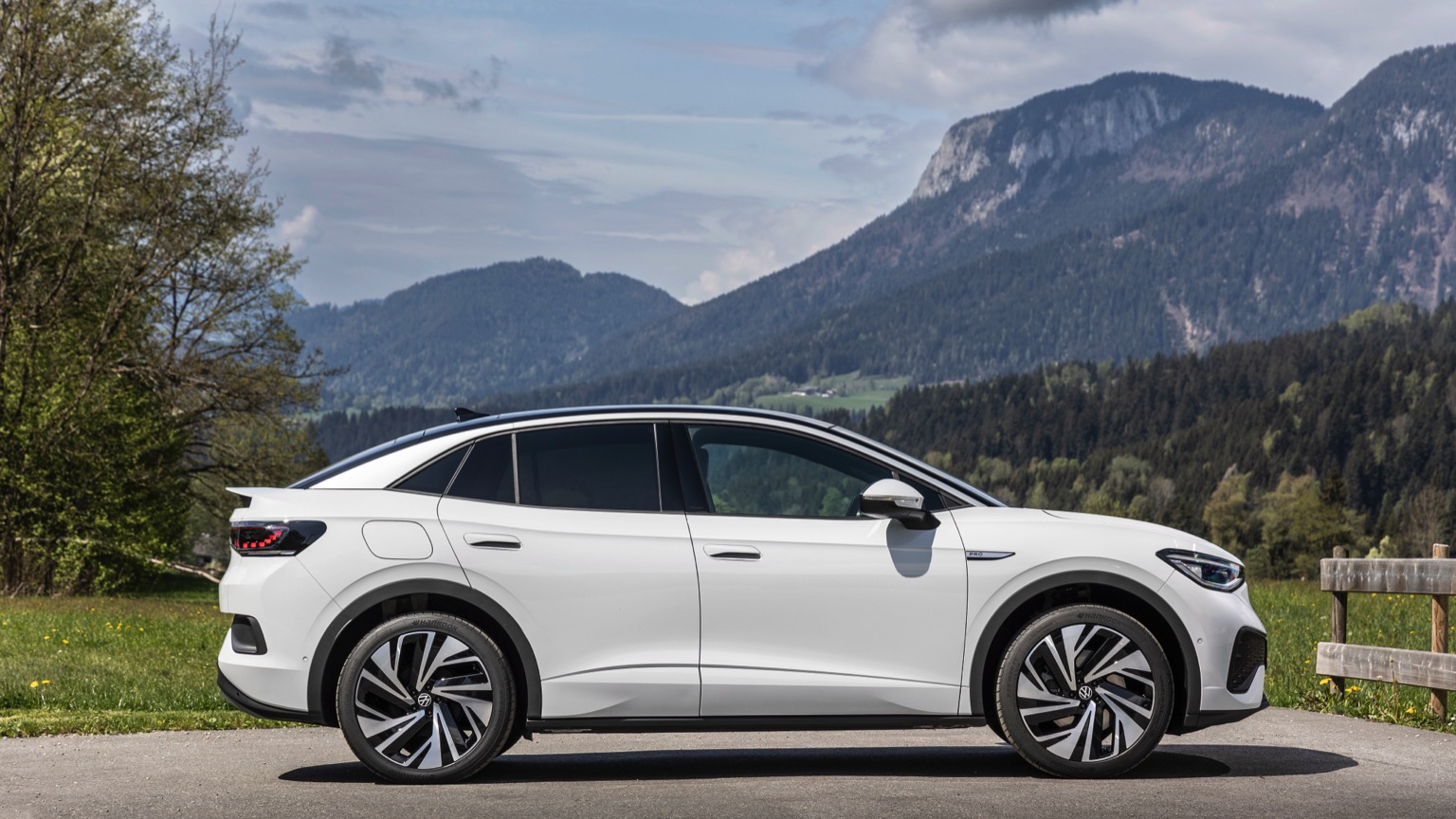 Volkswagen_ID5_2024-10