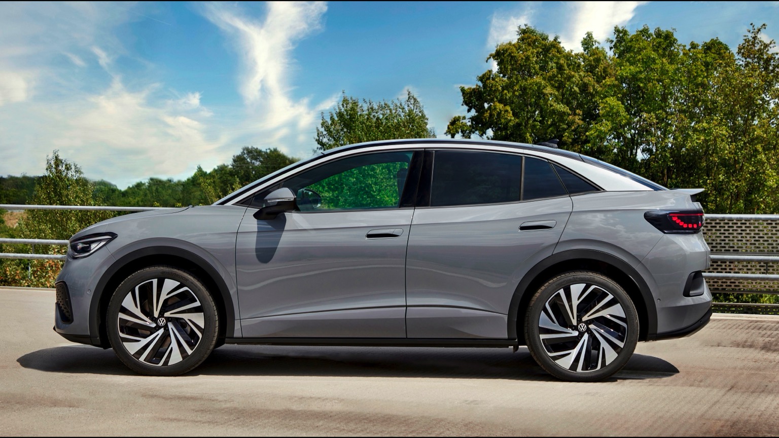Volkswagen_ID5_2024-3