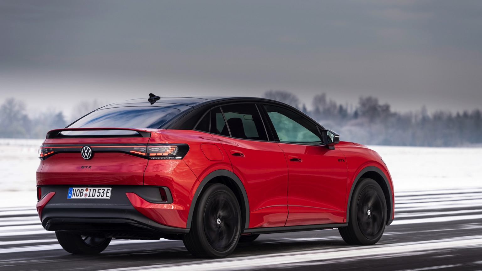 Volkswagen_ID5_GTX_2023-8
