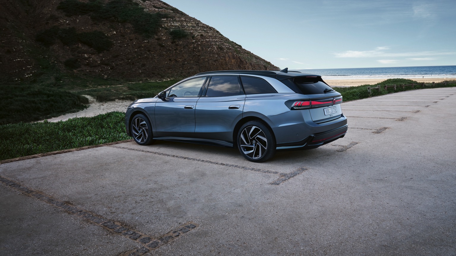 Volkswagen_ID7_Tourer-14