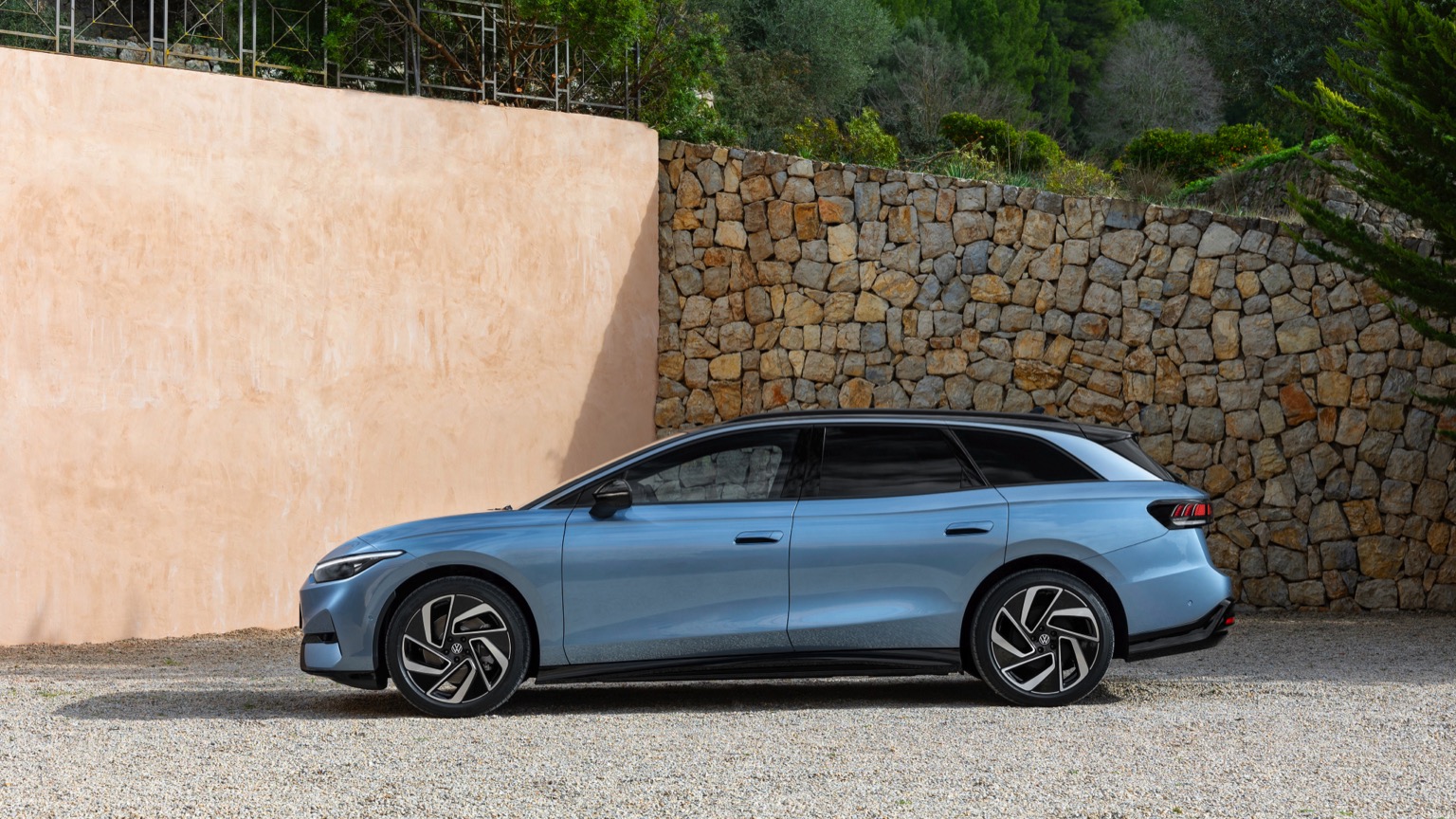 Volkswagen_ID7_Tourer-2