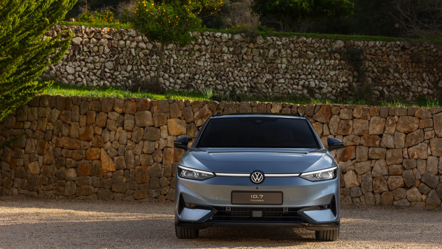 Volkswagen_ID7_Tourer-4