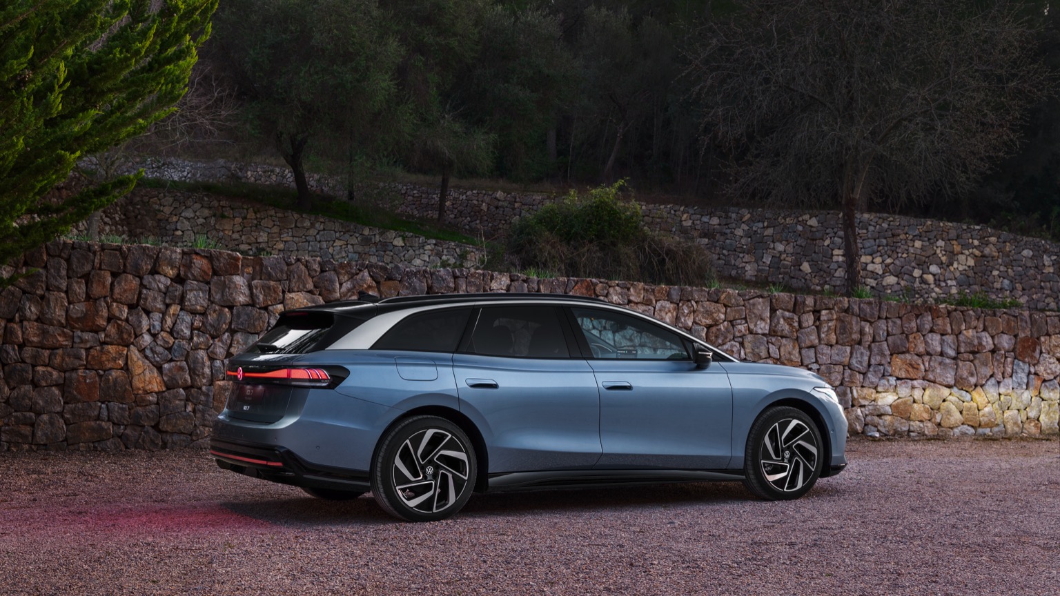 Volkswagen_ID7_Tourer-9