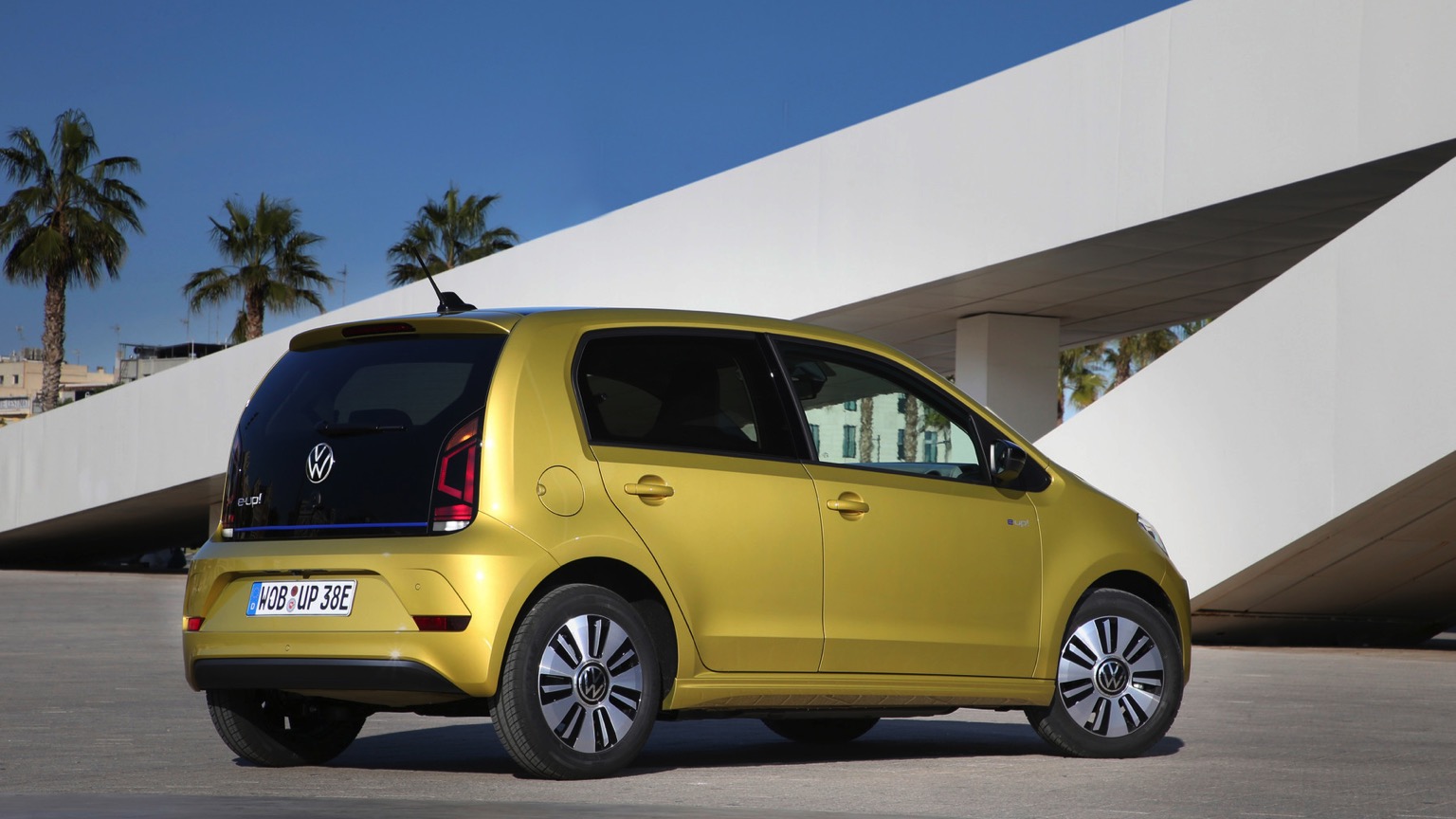 Volkswagen_e-Up-2019-10