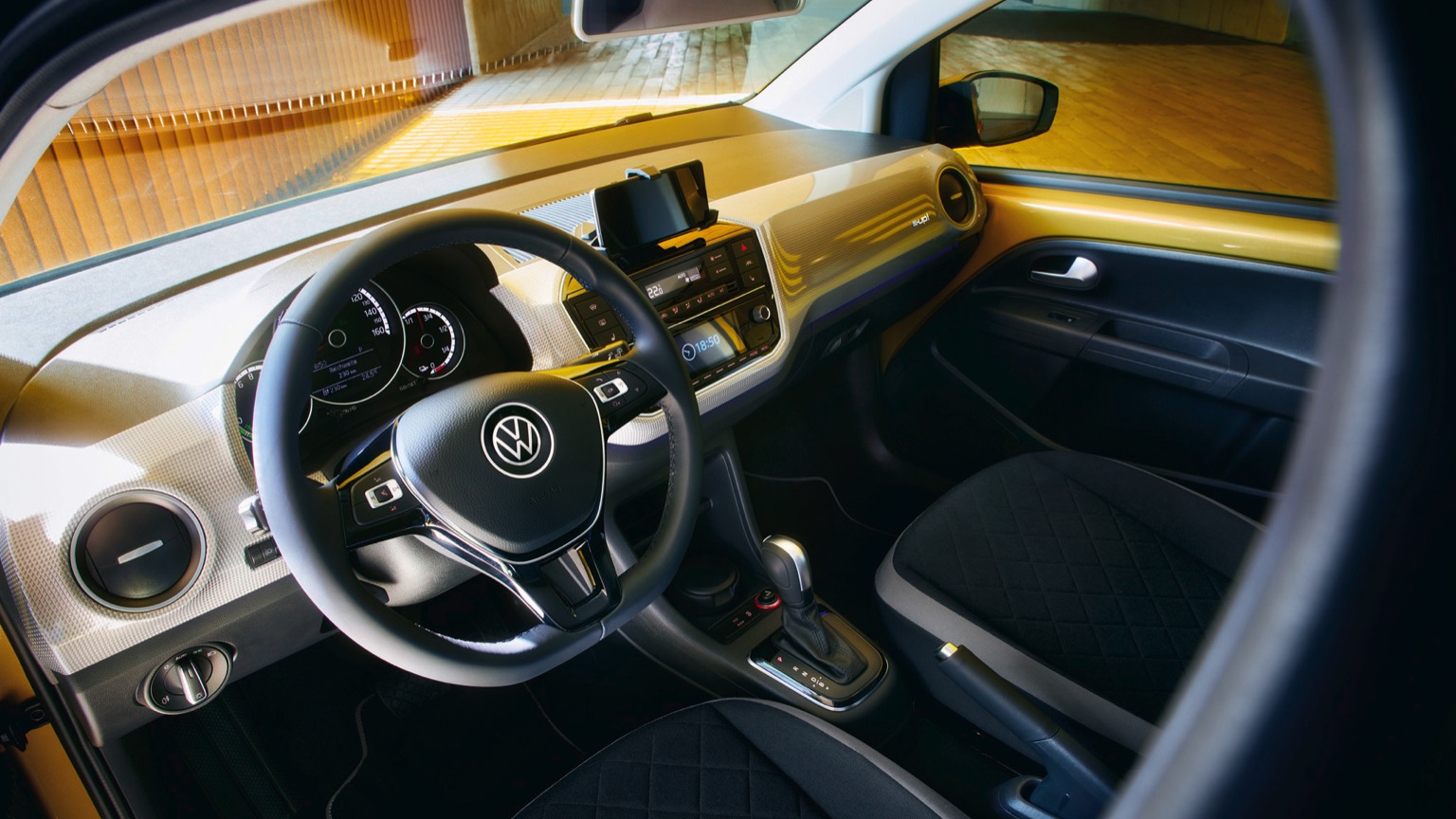 Volkswagen_e-Up-2019-19