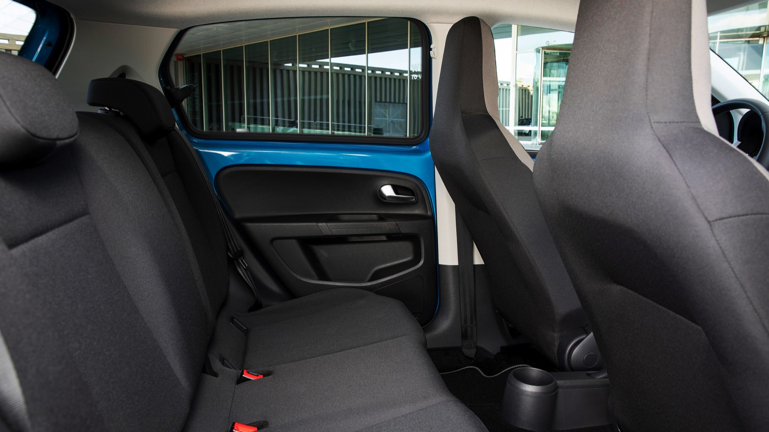 Volkswagen_e-Up-2019-26