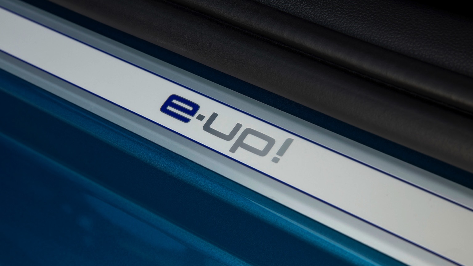 Volkswagen_e-Up-2019-30