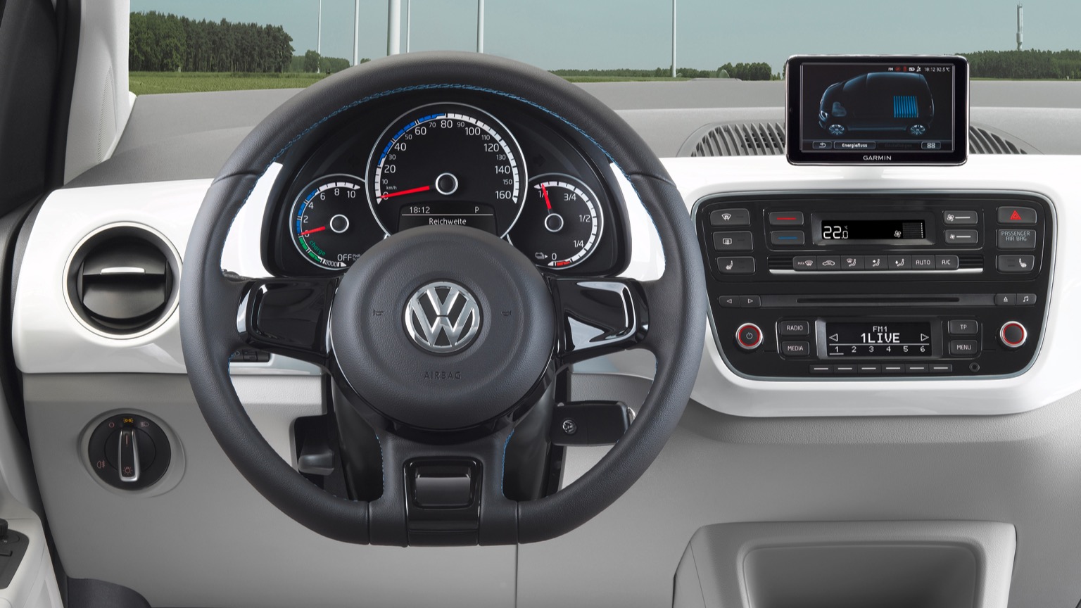 Volkswagen_e-Up-11