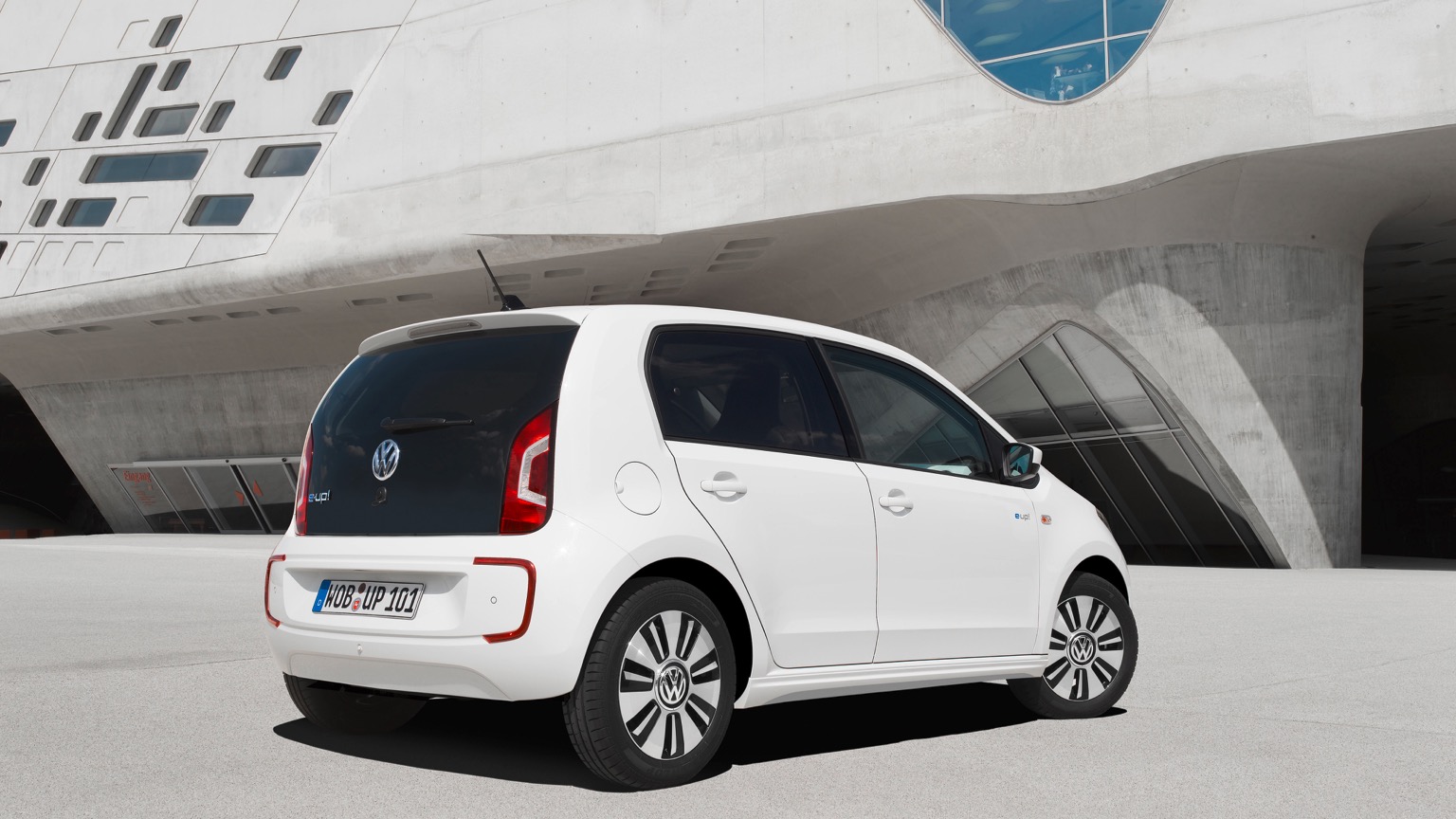 Volkswagen_e-Up-4