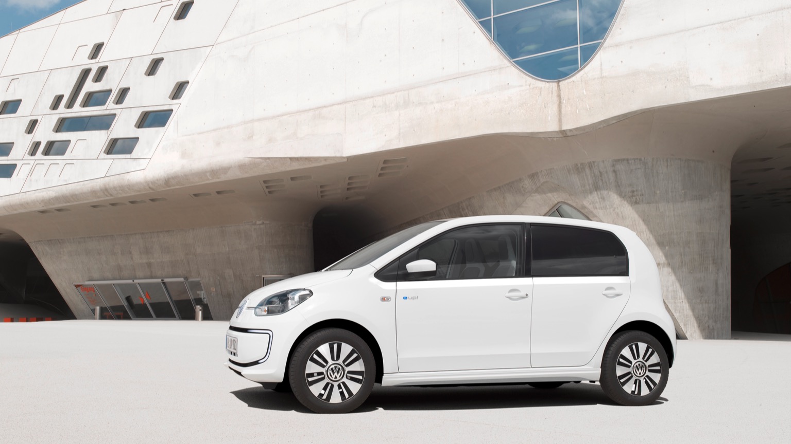 Volkswagen_e-Up-5