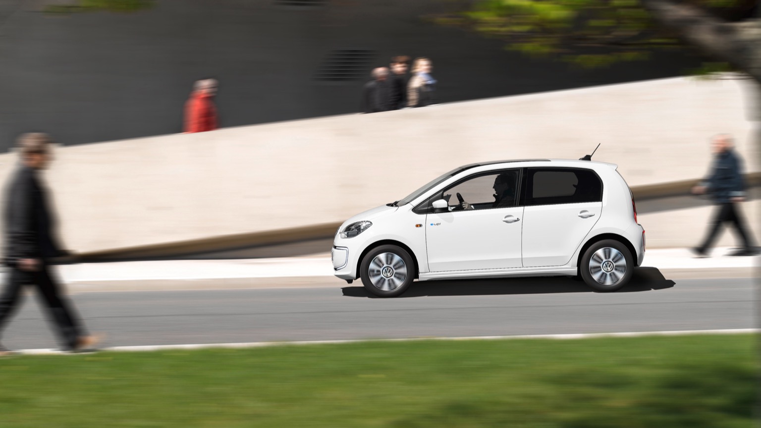 Volkswagen_e-Up-6