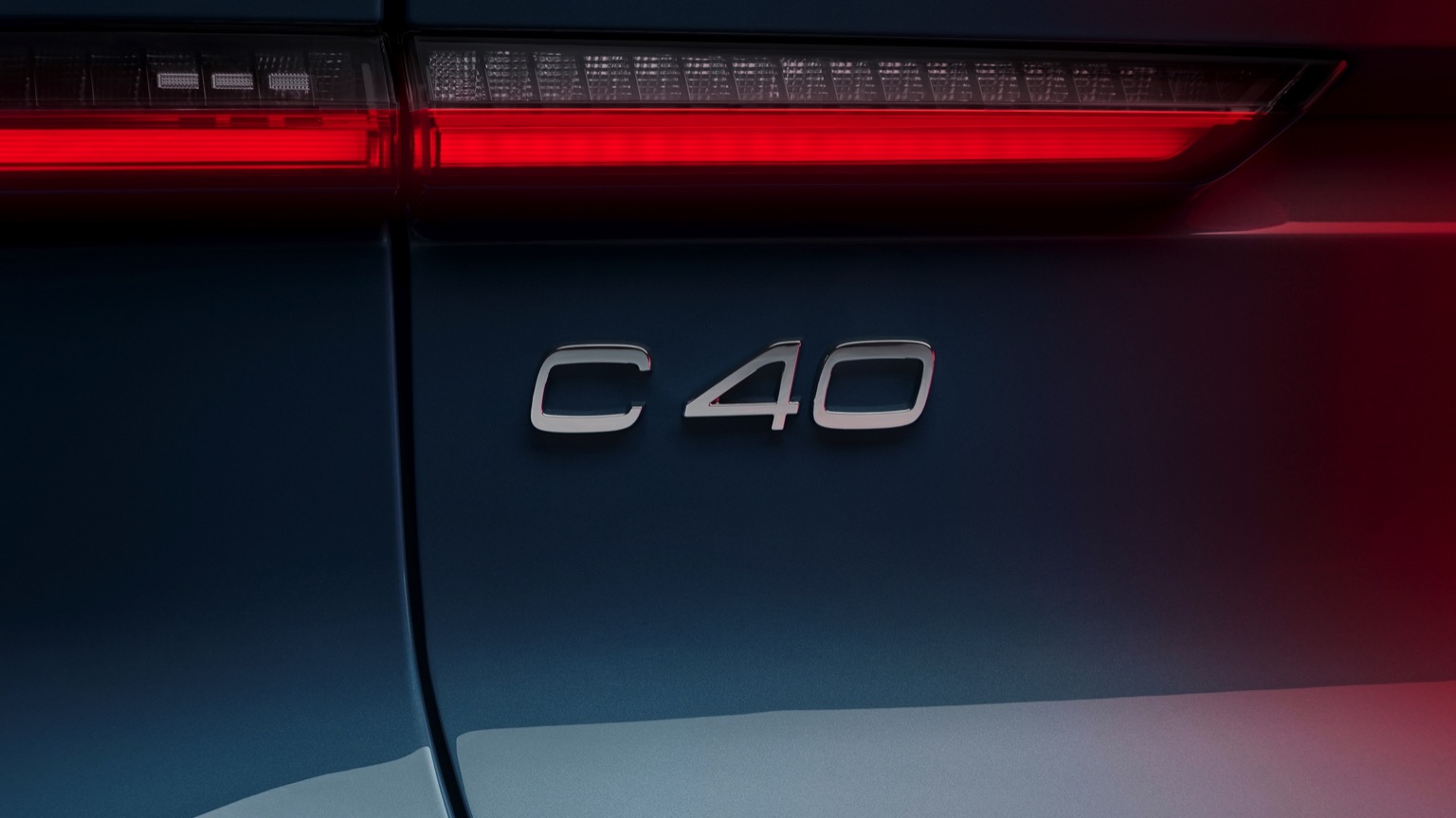 Volvo_C40_Recharge-26