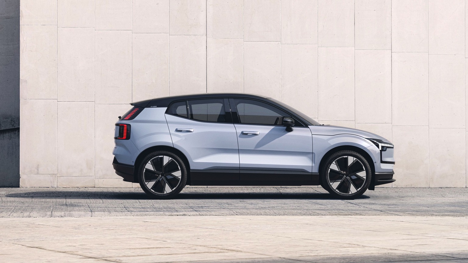 Volvo_EX30_2024-4